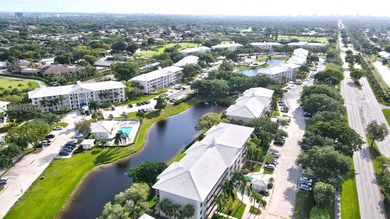 The community offers a breathtaking views of the canal and