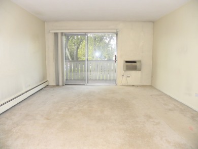 Terrific investment opportunity! This 2BR condo is rehab ready