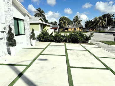 Beautiful and fully RENOVATED 3 bedroom 3 bath home No