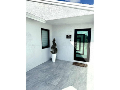 Beautiful and fully RENOVATED 3 bedroom 3 bath home No