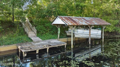 Affordable Canal-Front Living Near Dunns Creek-Discover the