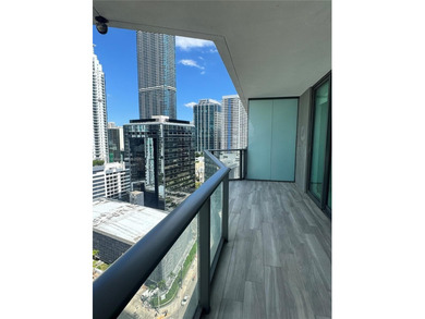 Modern & stylish 2 Bed | 2 Bath at SLS Brickell! Elegant
