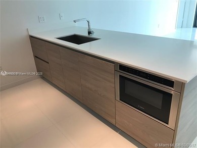 Modern & stylish 2 Bed | 2 Bath at SLS Brickell! Elegant