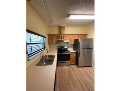 Beautiful 55+ Active senior Gated Golfing community home