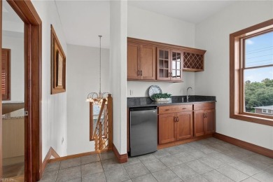 Bayfront living on the Chesapeake with panoramic water views and