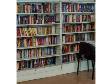 Welcome to your new home, 1 bed-1 bath, centrally located in