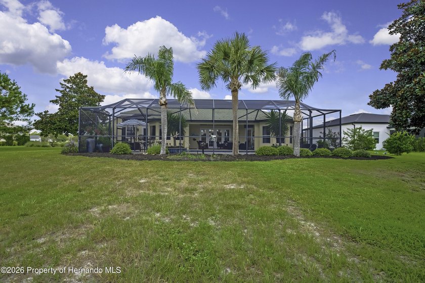 Welcome to this exceptional waterfront retreat, lovingly - photo 40