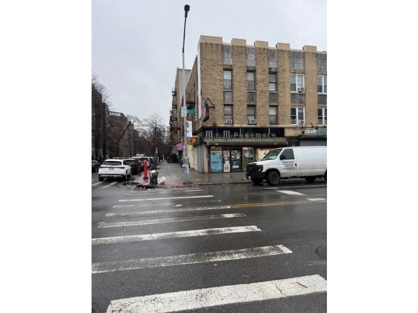 Investment Opportunity: Prime Comer Mixed-Use Property 1901 - photo 8