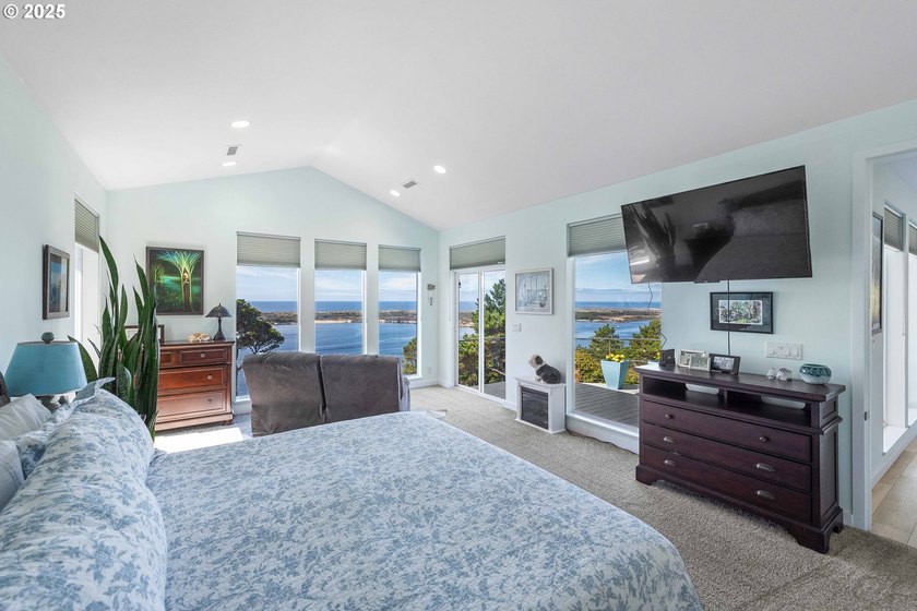 A one-of-a-kind residence situated at the highest point in - photo 6