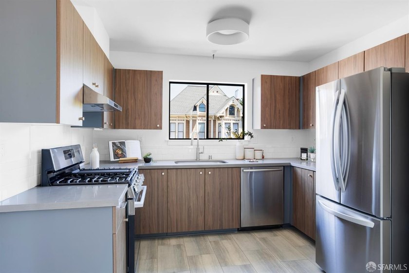 932 Broderick Street #2 is a beautifully renovated 2-bedroom - photo 12