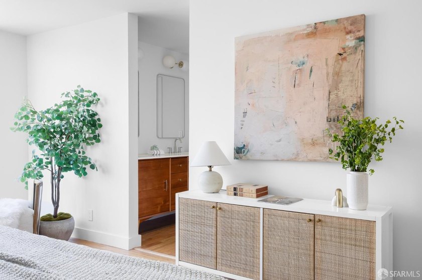 932 Broderick Street #2 is a beautifully renovated 2-bedroom - photo 19