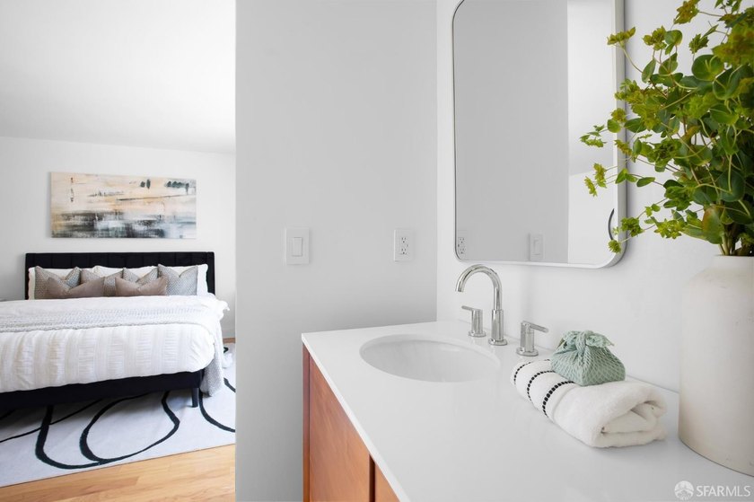 932 Broderick Street #2 is a beautifully renovated 2-bedroom - photo 22