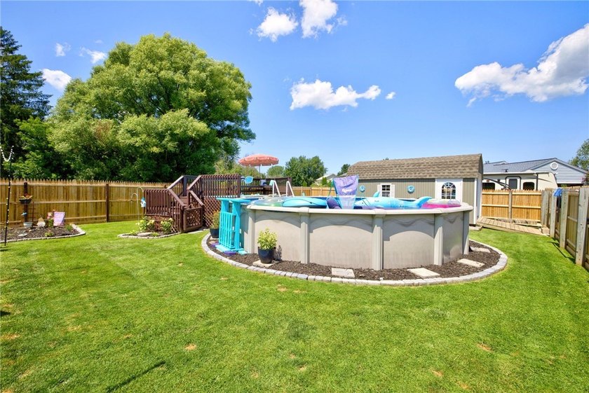 Welcome to this beautifully maintained raised ranch nestled on - photo 6