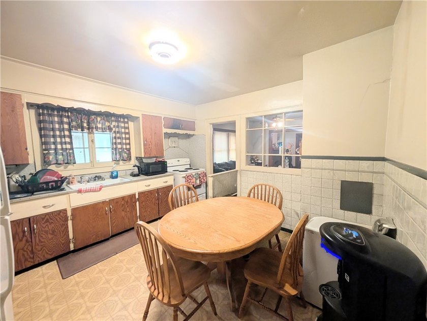 Another Rockin' Rochester Property! A well-maintained up/down - photo 9