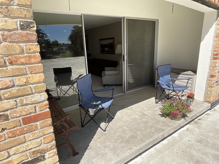 Stunning main floor 2-bedroom, 2-bath condominium in the Austin - photo 16