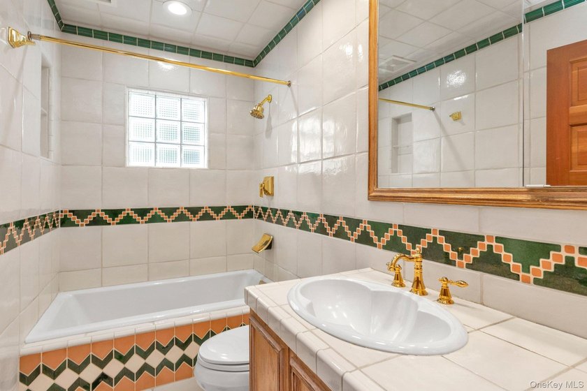 An Amazing 5 Bed, 3 Bath Farm Ranch With Open Floor Plan In The - photo 17