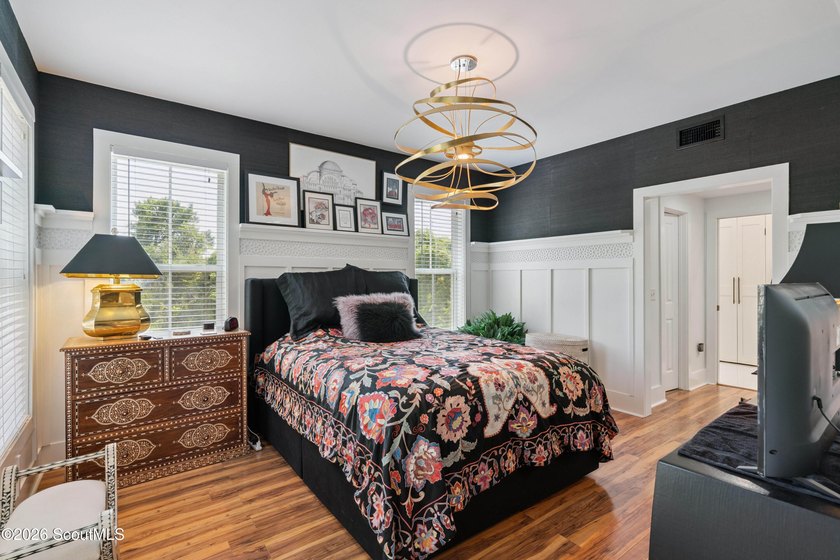 Fabulous completely renovated 3 bedroom/2 bath St. Simons Island - photo 18