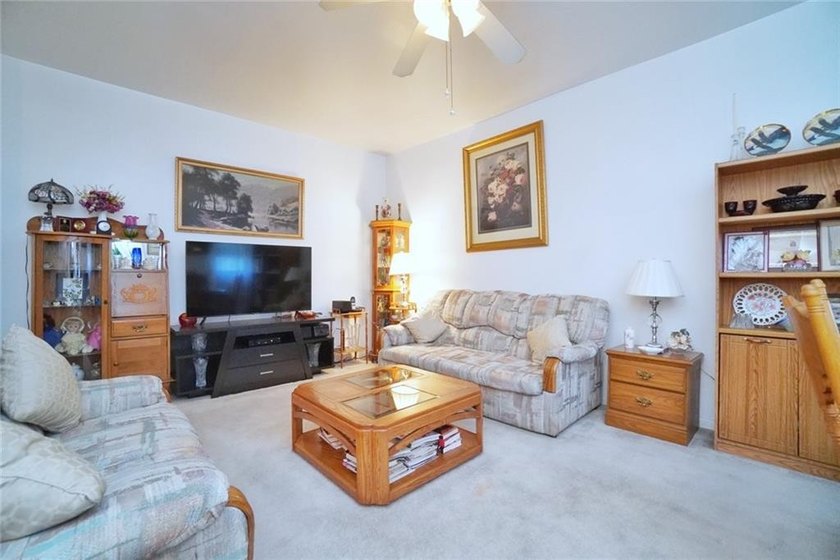 7101 Colonial Road, Bay Ridge, Brooklyn - Spacious One-Bedroom - photo 6