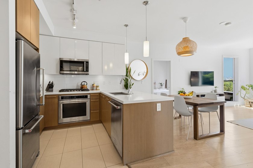 Welcome to The Lookout at Victoria Hill. This 2 bedroom + den, 2 - photo 13
