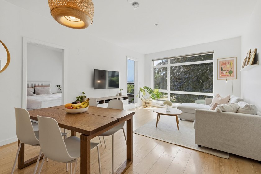 Welcome to The Lookout at Victoria Hill. This 2 bedroom + den, 2 - photo 19