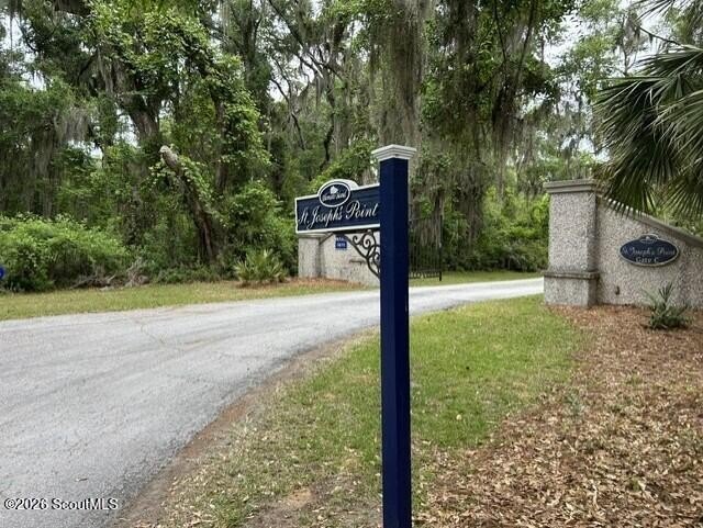 The charm of a Southern neighborhood is Tolomato Island located - photo 3