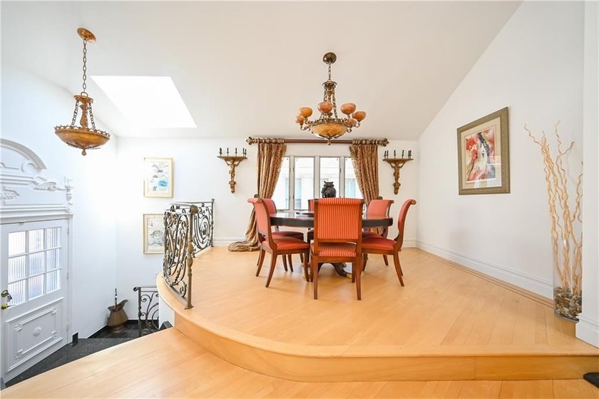 TURNKEY home for sale- Park Ave style home right here in Mill - photo 5