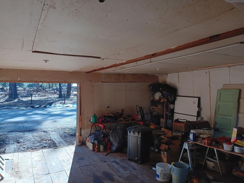 Spacious 1,444 square ft, three bedroom, 2 bath home with bonus - photo 7