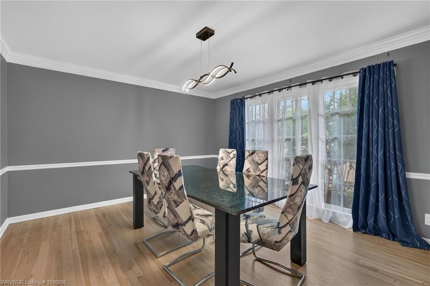 Welcome to this beautifully updated 4,438 sq ft home in the - photo 15