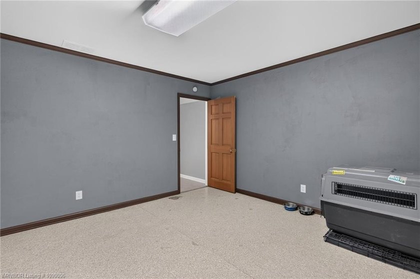 Welcome to this beautifully updated 4,438 sq ft home in the - photo 37