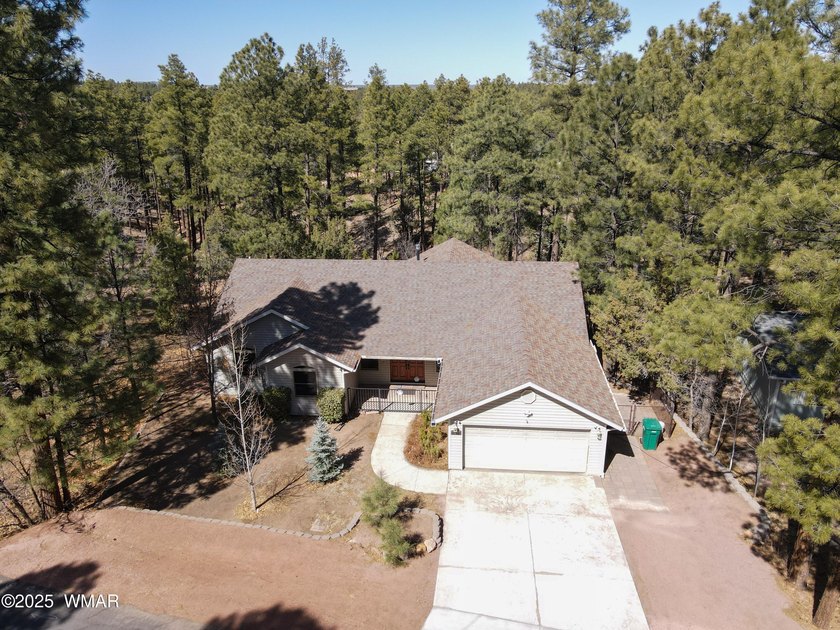 **NEW ROOF** Space, Privacy &amp; Versatility are key in this - photo 39