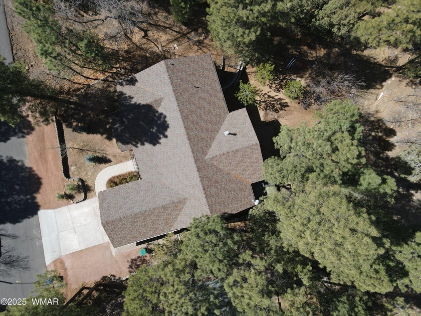 **NEW ROOF** Space, Privacy &amp; Versatility are key in this - photo 42