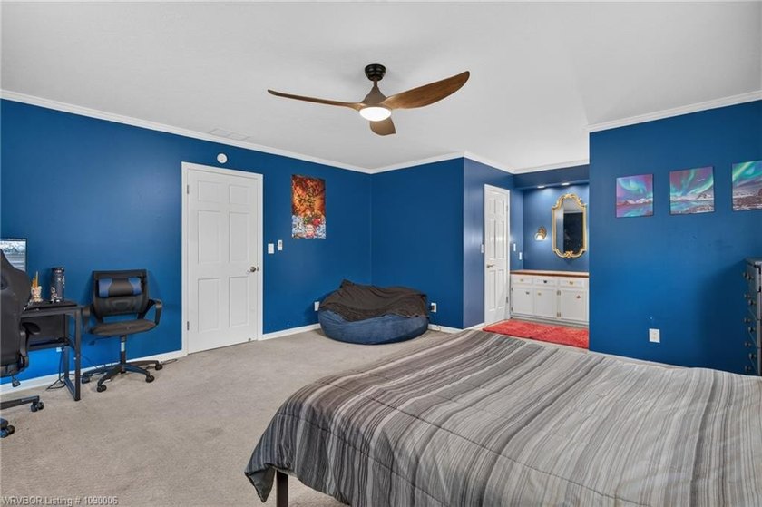 Welcome to this beautifully updated 4,438 sq ft home in the - photo 46