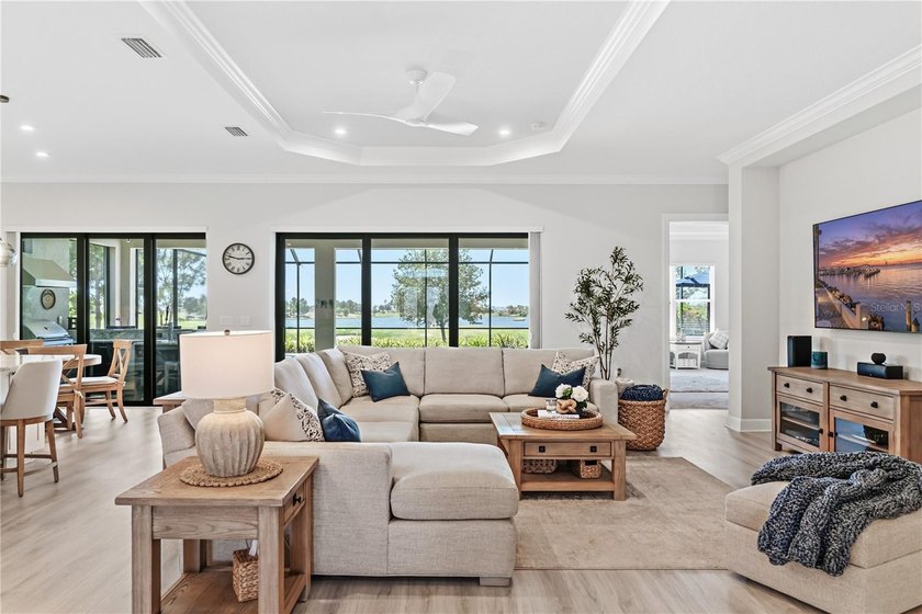 Under contract-accepting backup offers. Experience elevated - photo 11