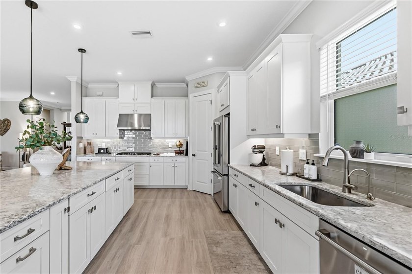 Under contract-accepting backup offers. Experience elevated - photo 19