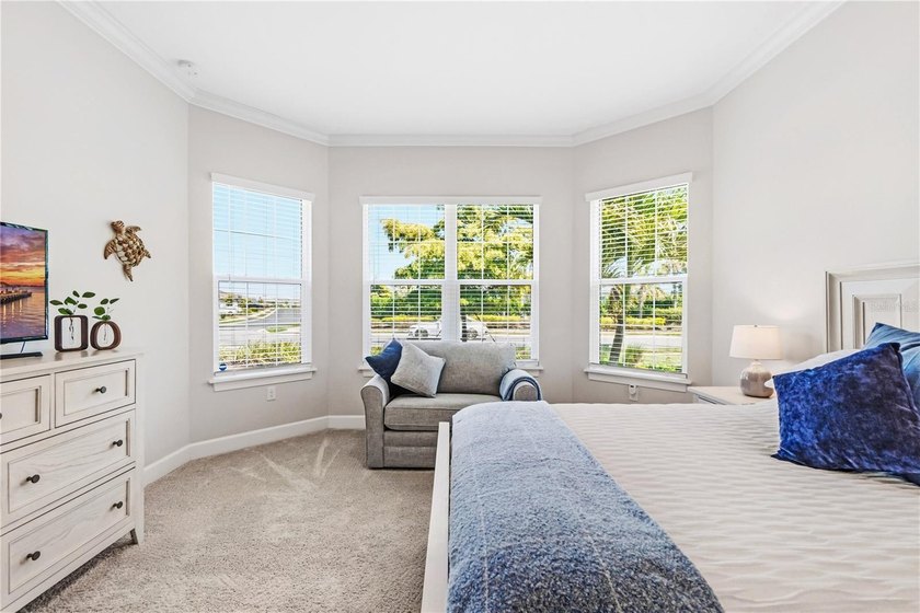 Under contract-accepting backup offers. Experience elevated - photo 33
