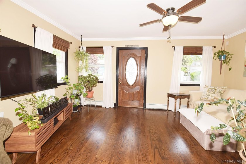 This well-cared for beauty on a quiet block may be just what you - photo 4