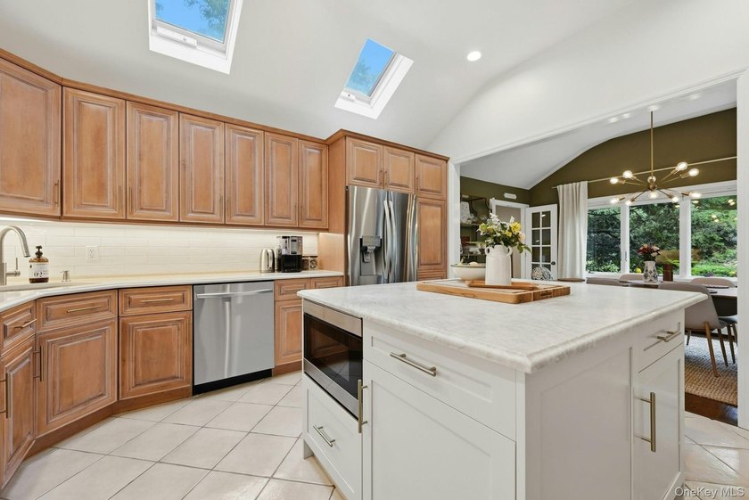 This classic brick ranch is picture perfect, with thoughtful and - photo 11