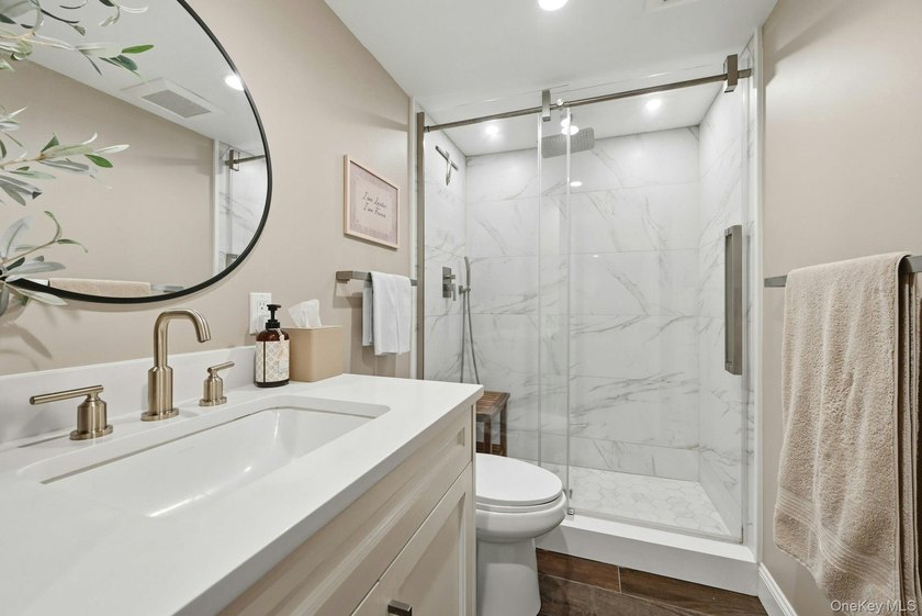 This classic brick ranch is picture perfect, with thoughtful and - photo 25