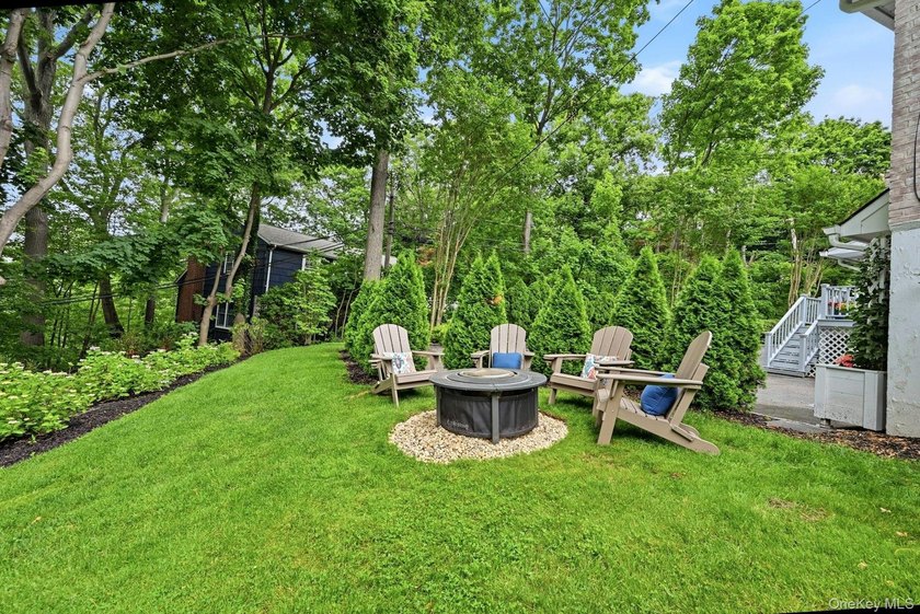 This classic brick ranch is picture perfect, with thoughtful and - photo 29