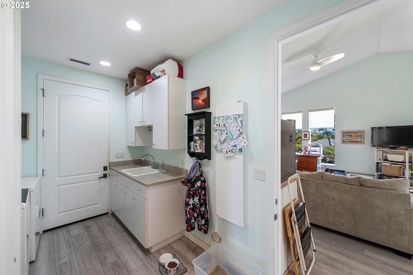 A one-of-a-kind residence situated at the highest point in - photo 14