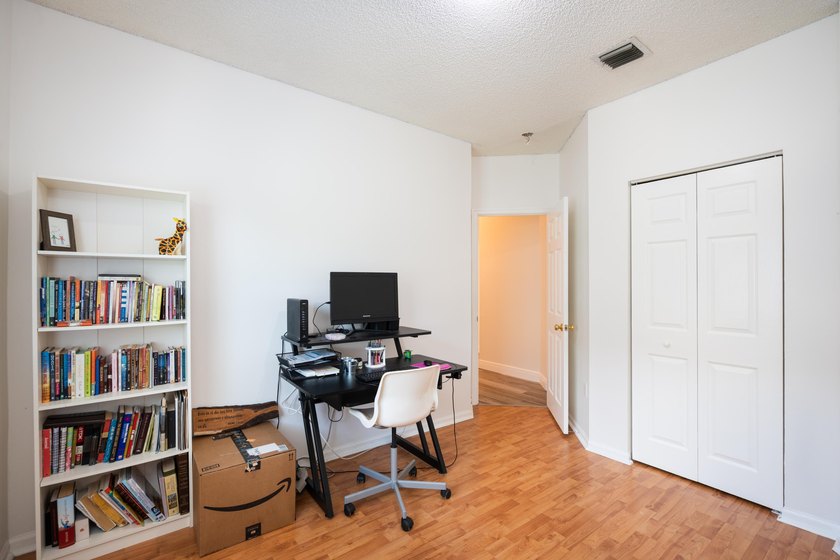 DON'T DELAY, BUY TODAY! This upgraded 4-bedroom, 2.5-bathroom - photo 23