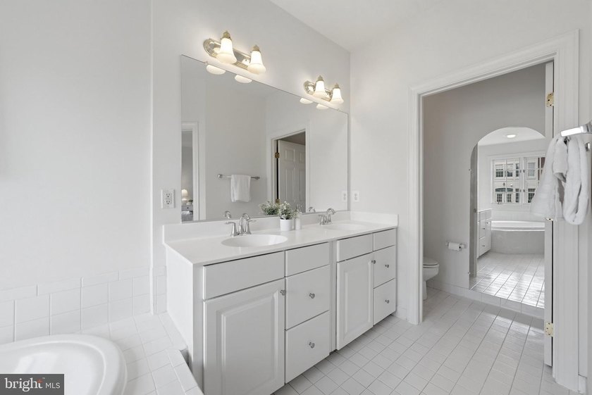 Prime End-Unit in the Prestigious Bear Creek Section of River - photo 33