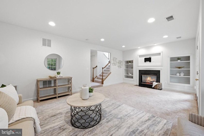 Prime End-Unit in the Prestigious Bear Creek Section of River - photo 41