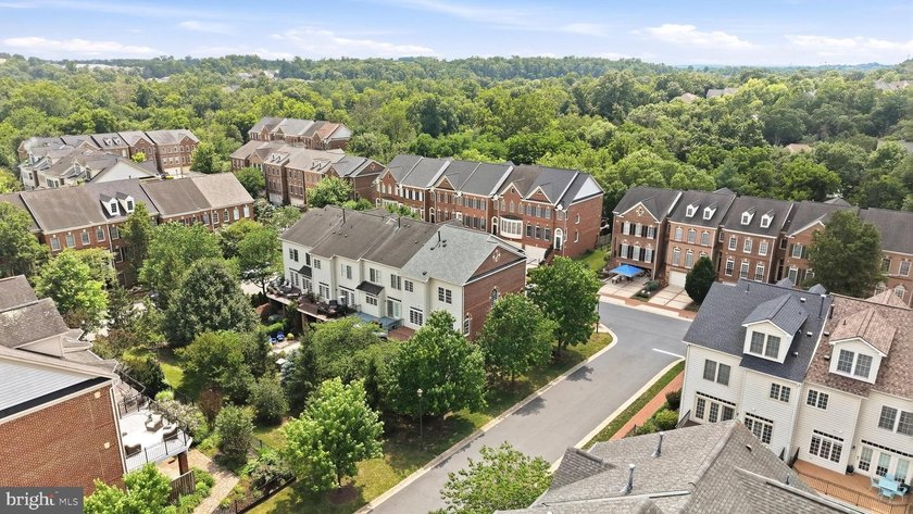 Prime End-Unit in the Prestigious Bear Creek Section of River - photo 50