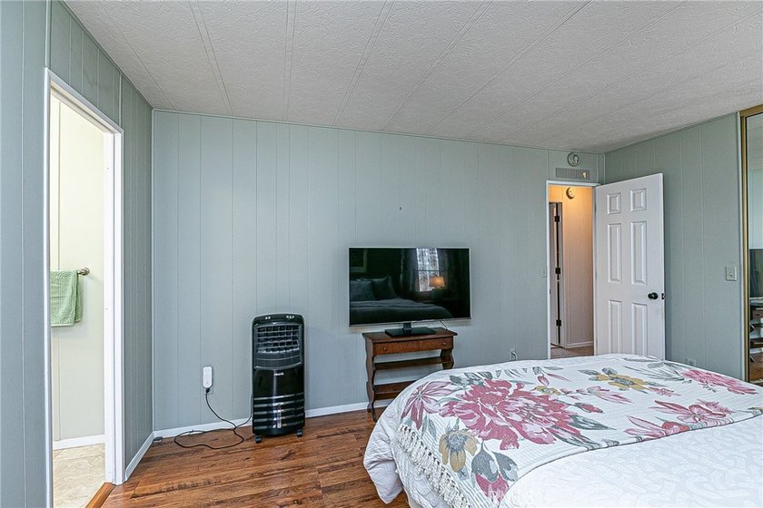 Updated &amp; Move-In Ready! This beautifully maintained 2-bedroom - photo 20