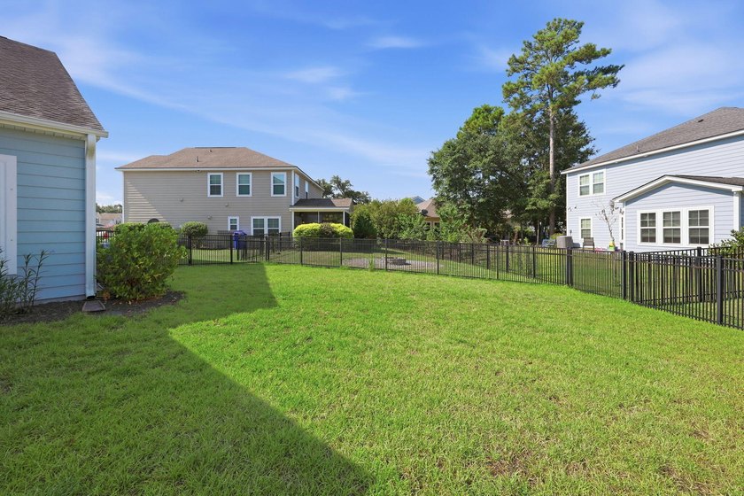 Nestled on a picturesque cul-de-sac, this exceptional, freshly - photo 39