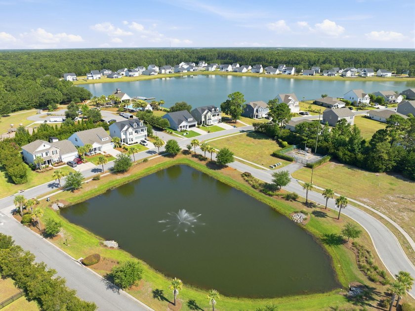 Nestled on a picturesque cul-de-sac, this exceptional, freshly - photo 45