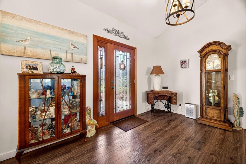 Escape to the mountains in this thoughtfully designed custom - photo 3