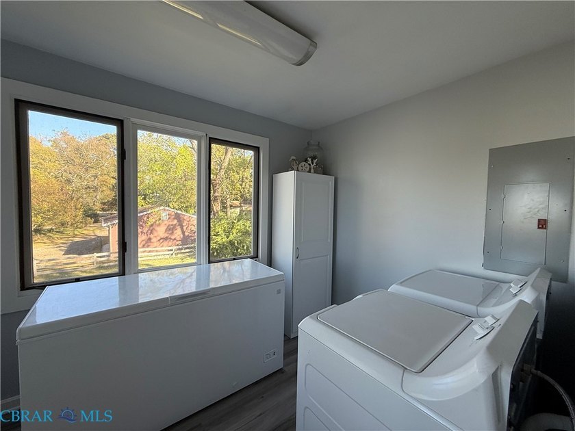 114 Landing Drive - River Views &amp; Coastal Charm on the - photo 9