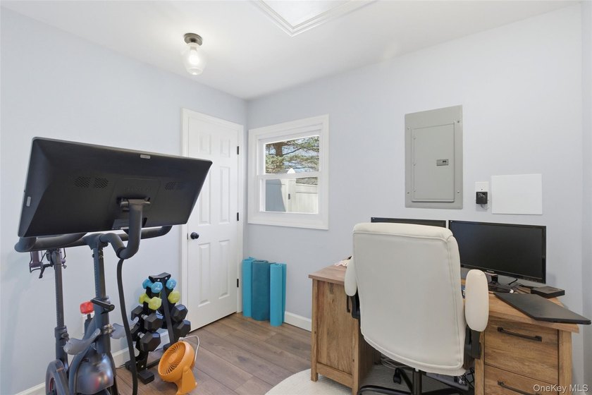 Welcome to this beautifully updated Devon Ranch in the *S - photo 17